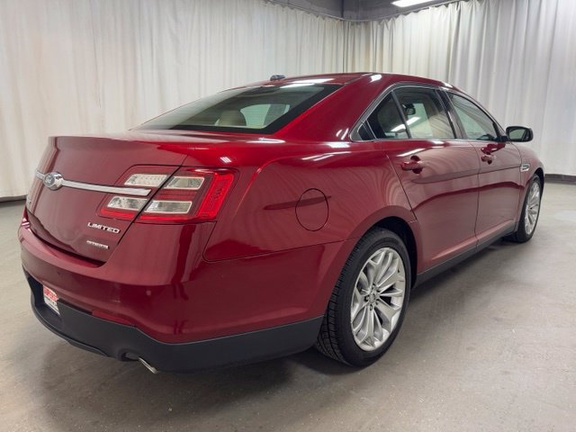 Used 2013 Ford Taurus Limited FWD image 4
