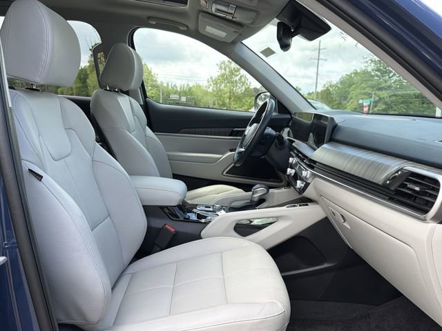Used 2024 Kia Telluride EX FWD image 19