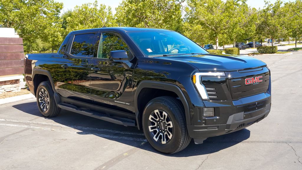 Used 2026 GMC Sierra EV Elevation image 8