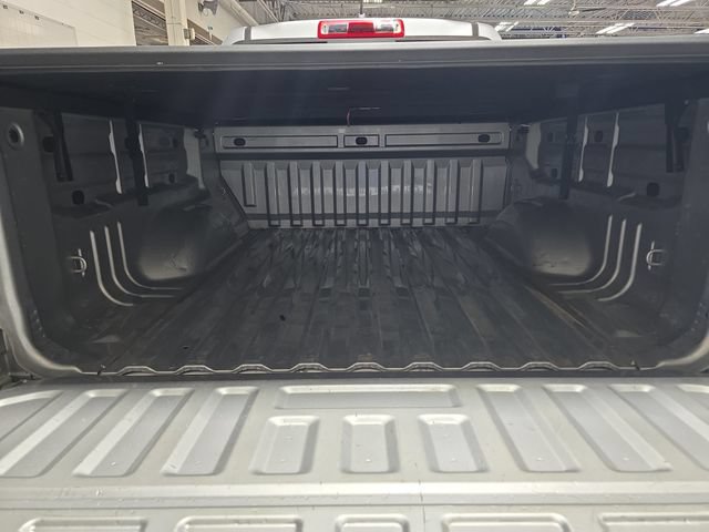 Used 2018 Chevrolet Colorado LT w/ LT Convenience Package AWD/4WD image 16
