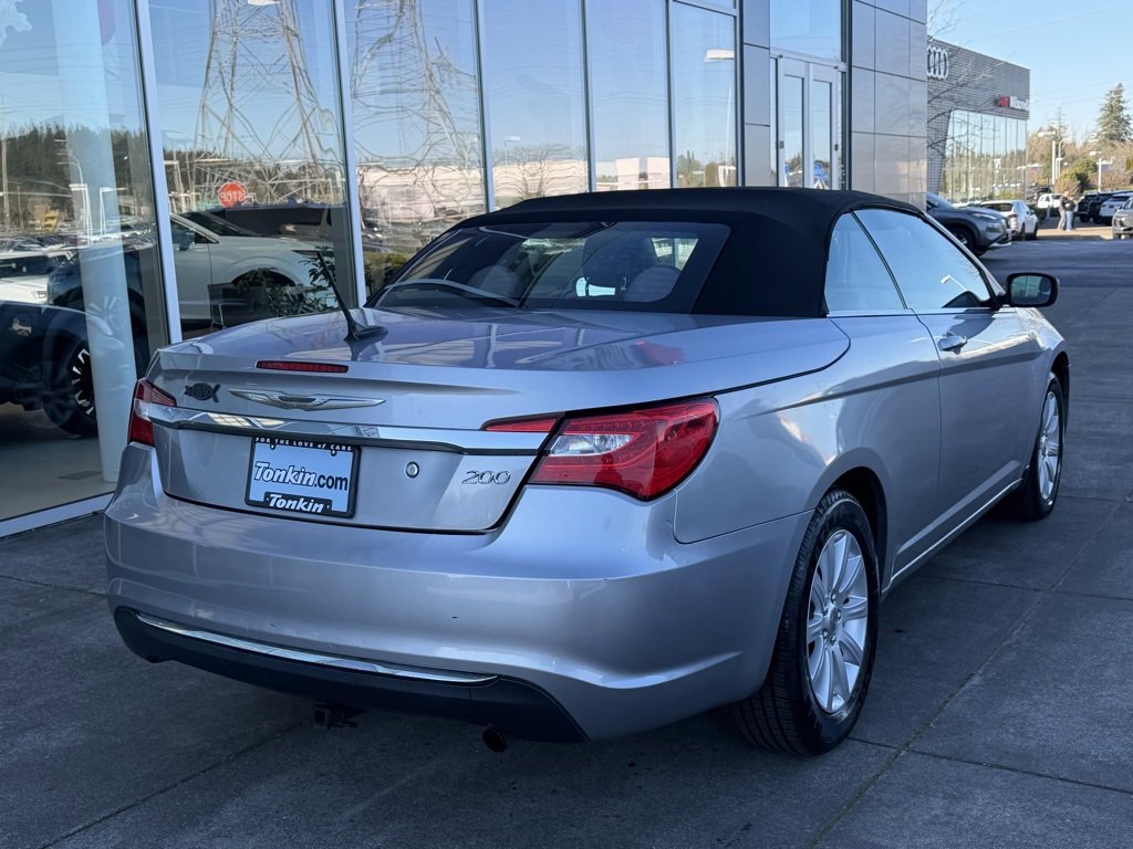 Used 2013 Chrysler 200 Touring image 36