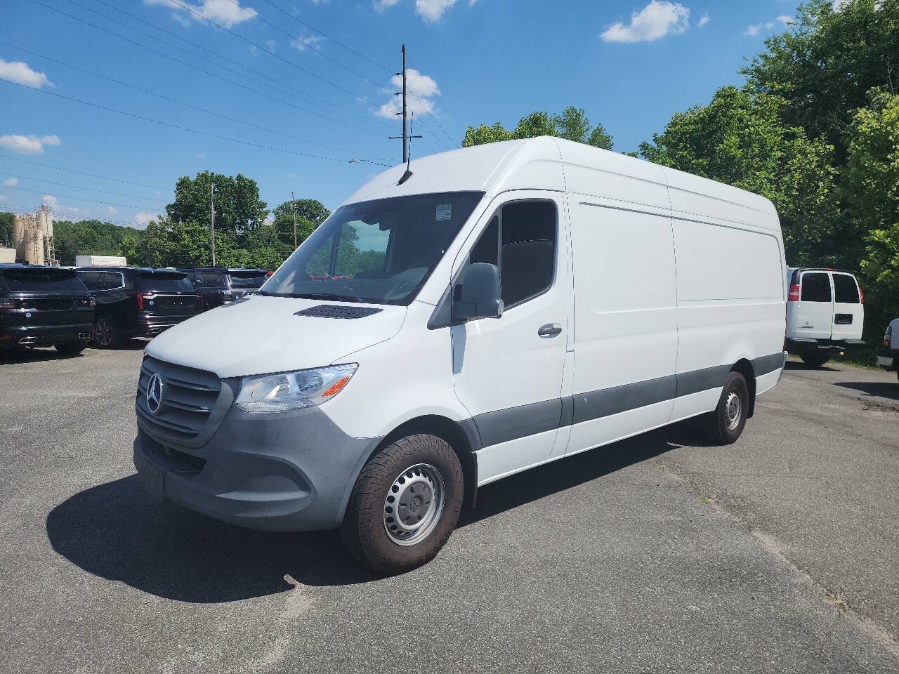Used 2022 Mercedes-Benz Sprinter 2500 image 2
