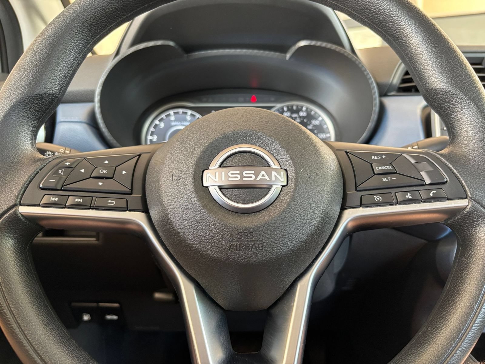 Used 2025 Nissan Versa SV FWD image 25