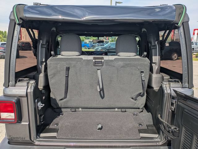 Used 2025 Jeep Wrangler Sport AWD/4WD image 26