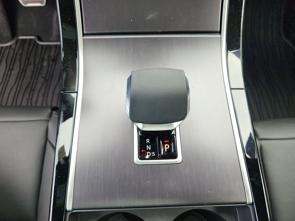 New 2026 Land Rover Range Rover Velar Dynamic SE image 16