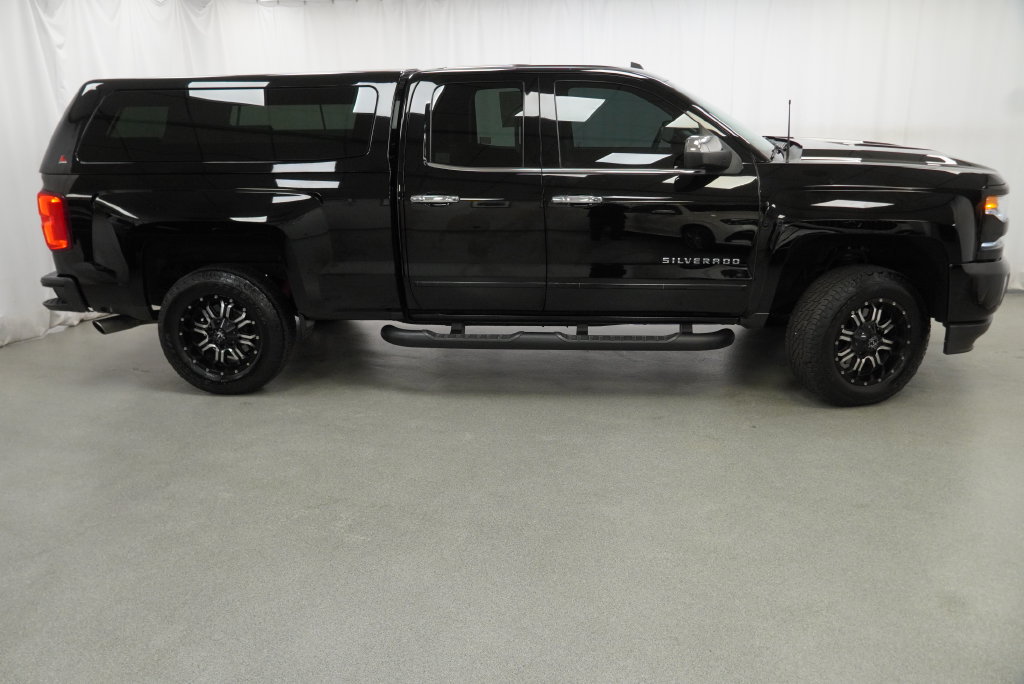 Used 2016 Chevrolet Silverado 1500 LTZ Z71 w/ LTZ Plus Package AWD/4WD image 13