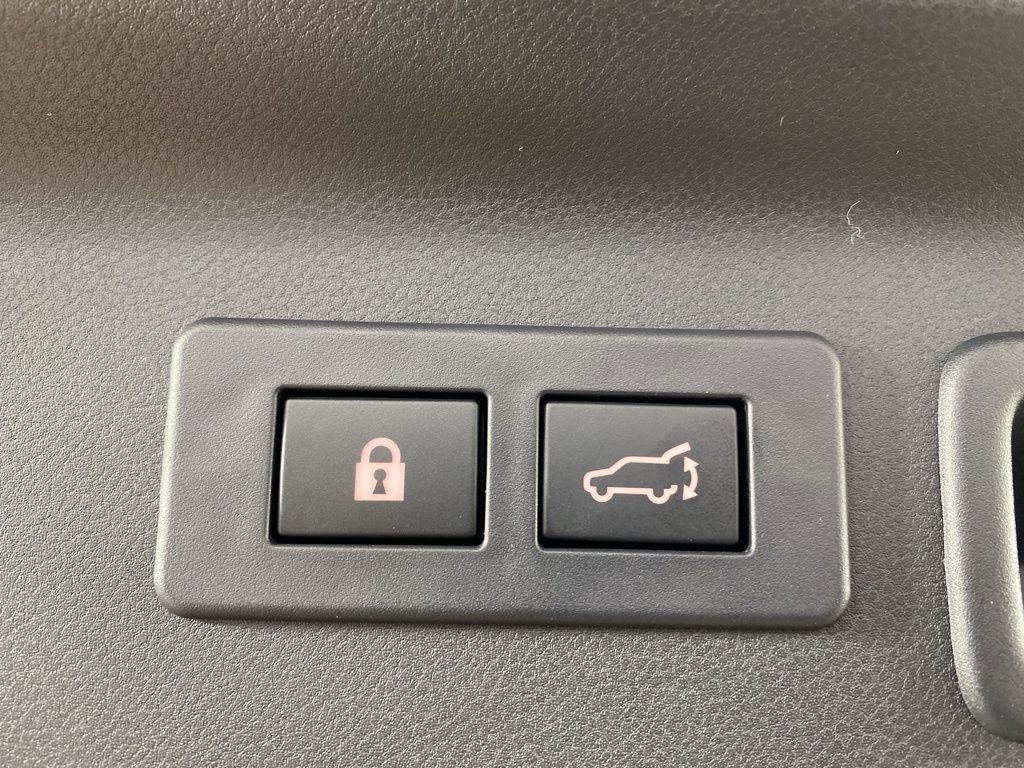 Certified 2025 Subaru Forester Limited image 27