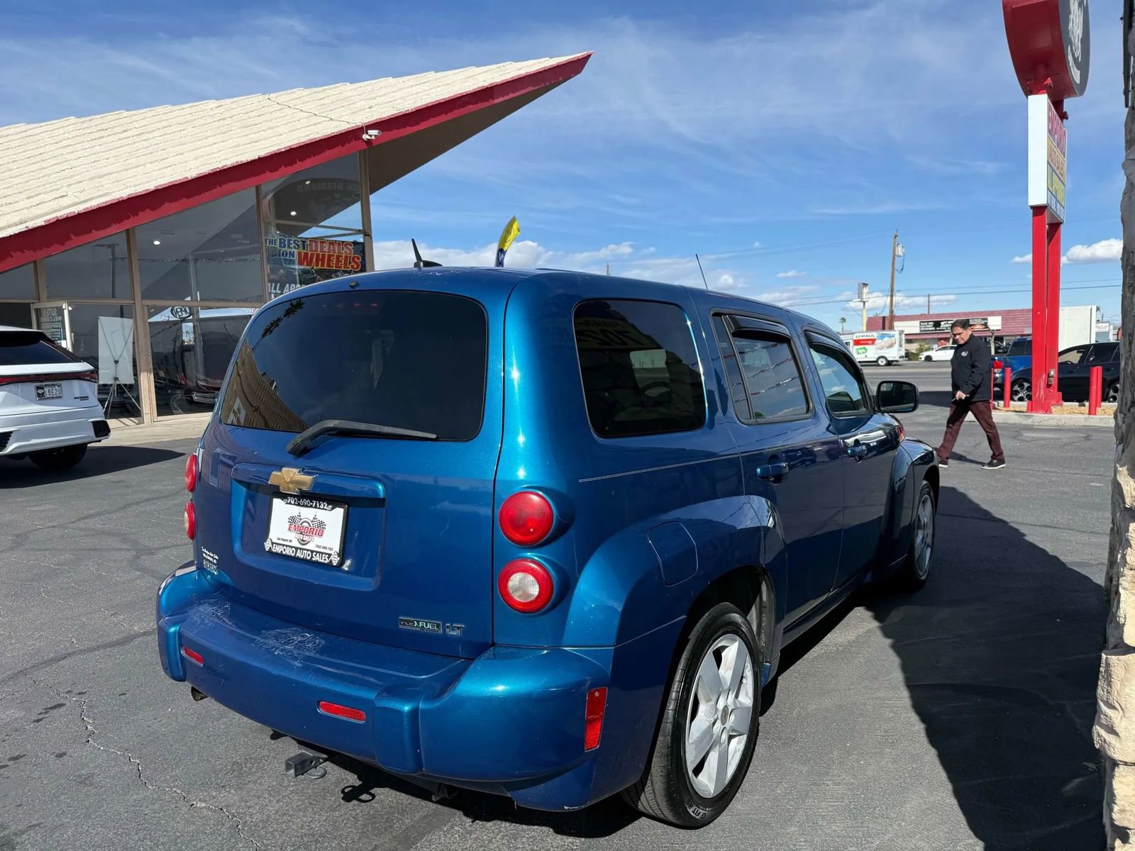 Used 2010 Chevrolet HHR LT image 5