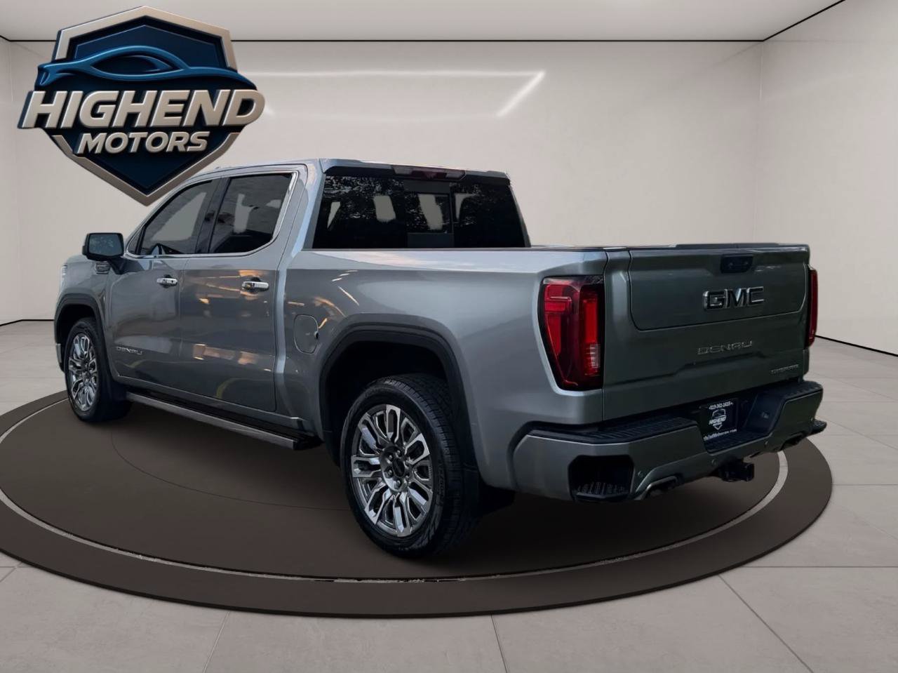 Used 2023 GMC Sierra 1500 Denali Ultimate AWD/4WD image 4