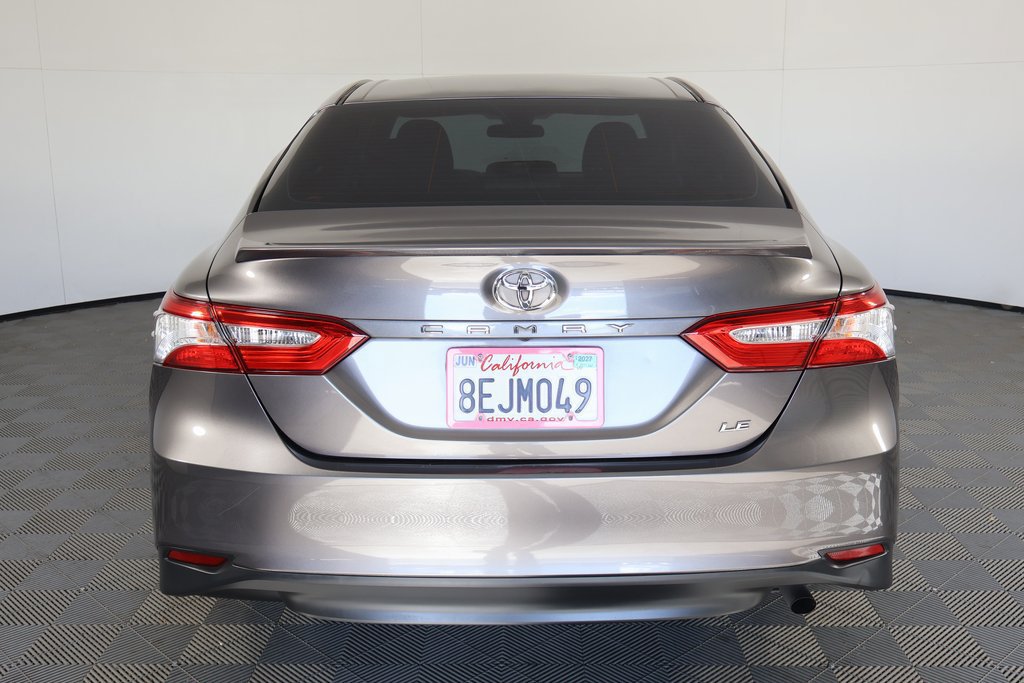 Used 2018 Toyota Camry LE FWD image 5