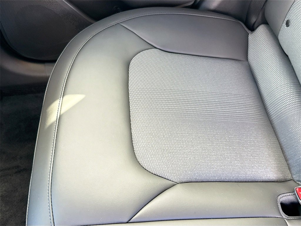 Used 2025 Kia Niro Wind w/ Wind Preserve Package image 29