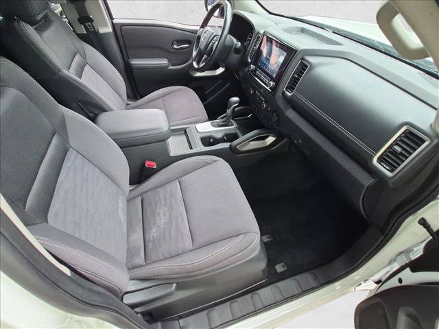 Used 2024 Nissan Frontier SV w/ SV Convenience Package RWD image 19
