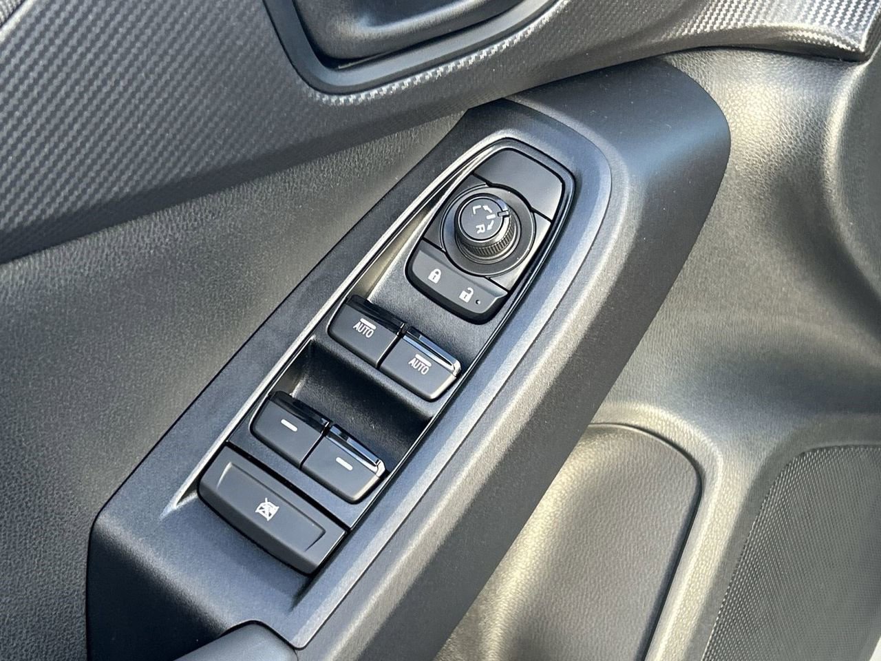 New 2026 Subaru Crosstrek 2.0i Premium image 17