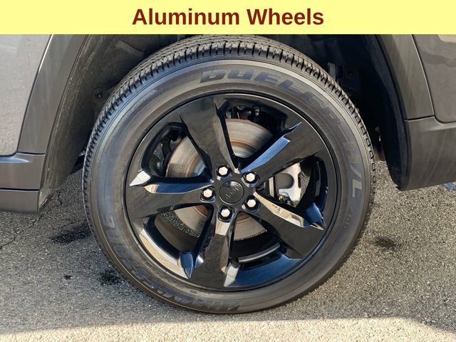 Used 2025 Jeep Grand Cherokee L Altitude image 9