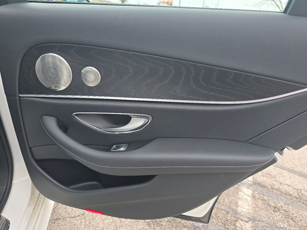 Used 2022 Mercedes-Benz E 350 4MATIC Sedan image 24