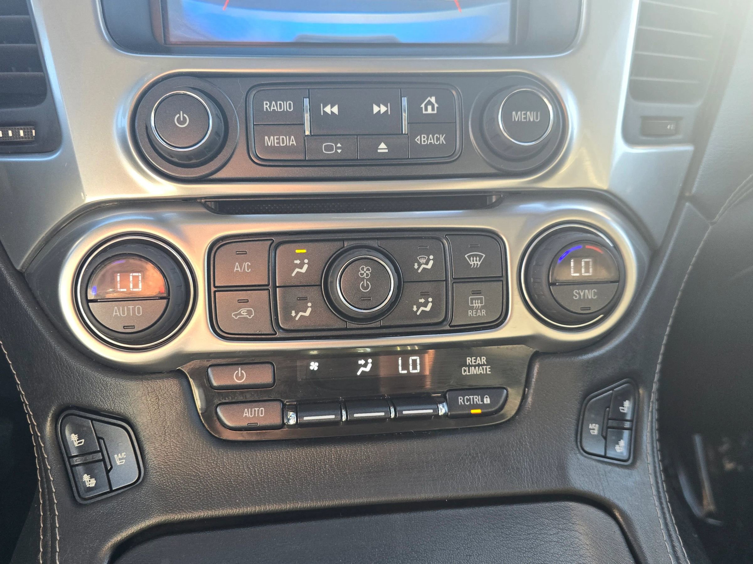 Used 2016 Chevrolet Tahoe LTZ image 33