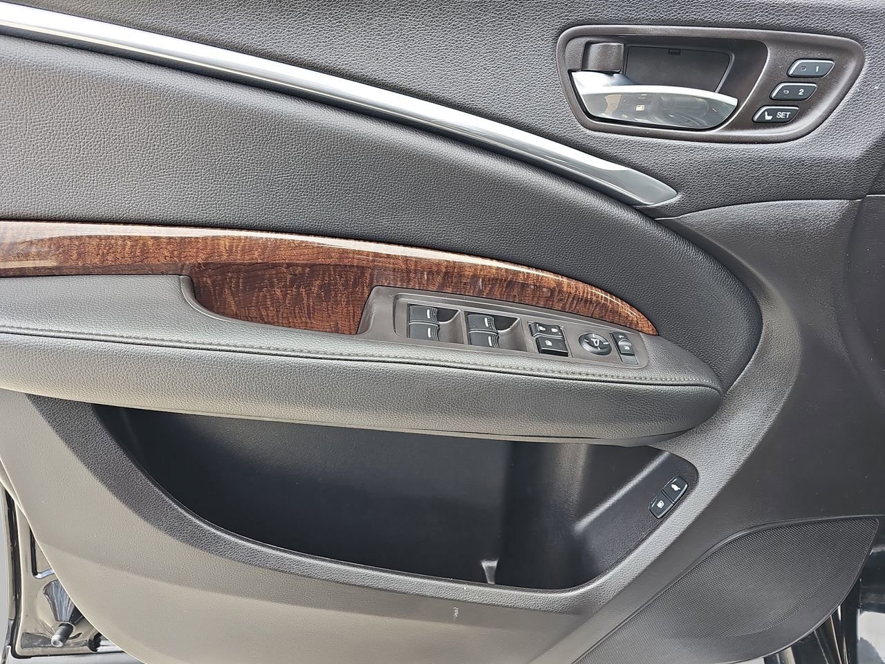 Used 2018 Acura MDX FWD image 33