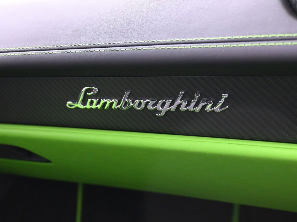 Used 2023 Lamborghini Huracan Tecnica RWD image 27