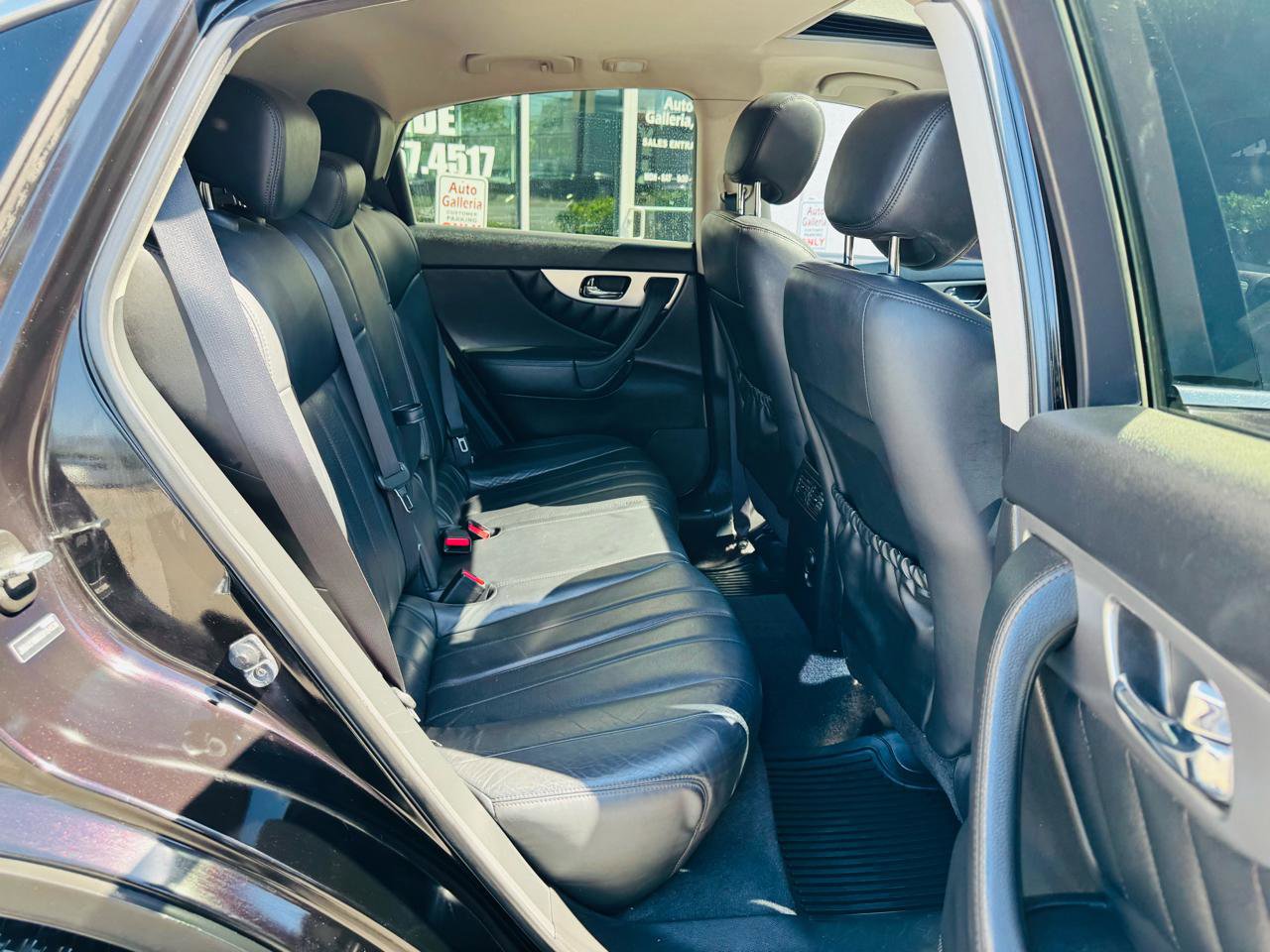 Used 2012 INFINITI FX35 AWD w/ Premium Pkg image 41