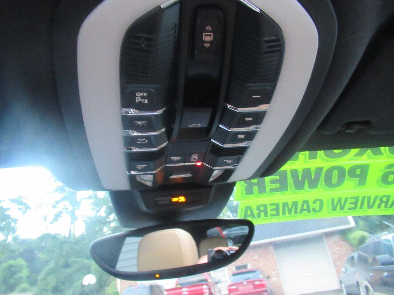 Used 2018 Porsche Macan S image 35