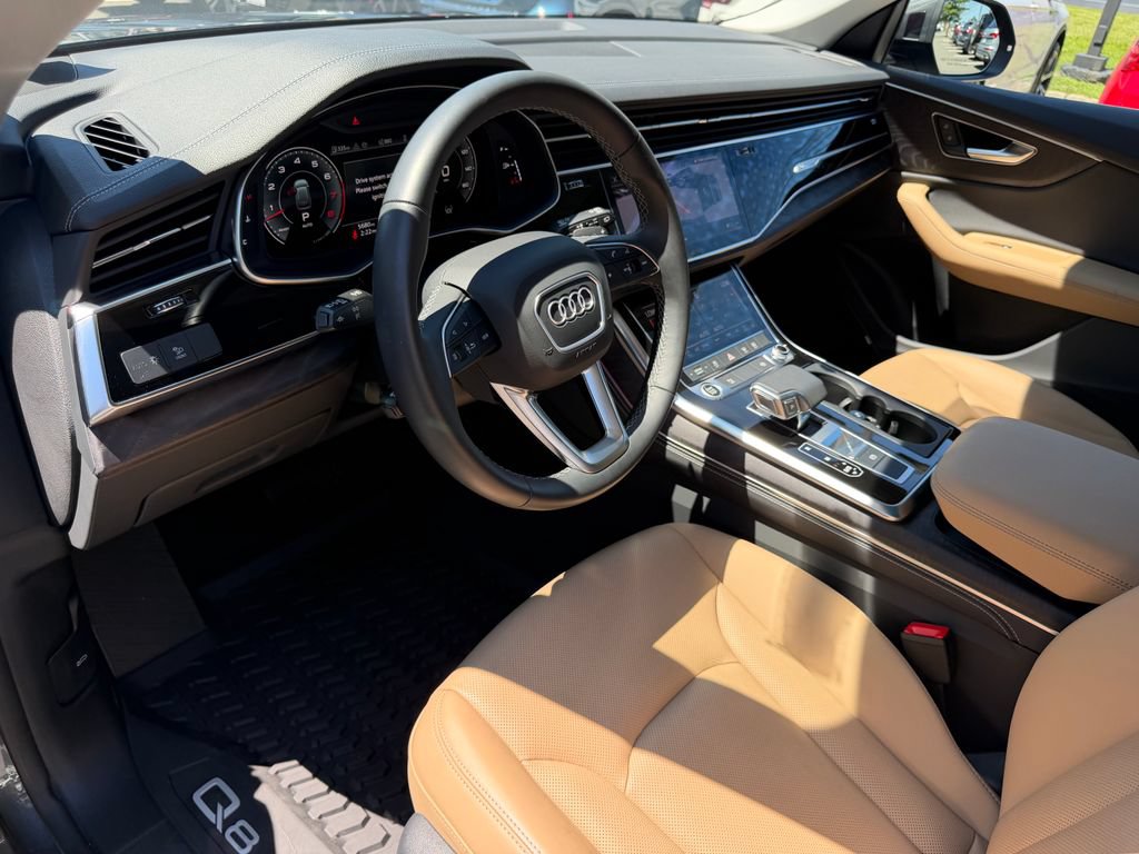 Used 2025 Audi Q8 Premium Plus w/ Premium Plus Package AWD/4WD image 12