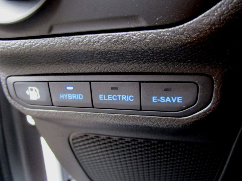 Used 2021 Jeep Wrangler Unlimited Sahara w/ Cold Weather Group image 26