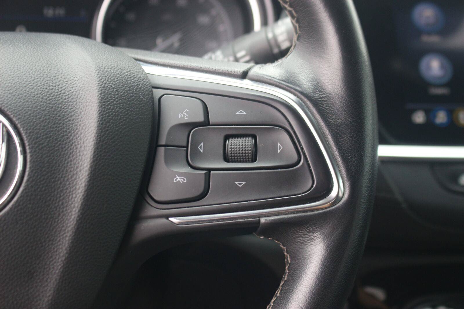 Used 2022 Buick Encore GX Essence w/ Advanced Technology Package FWD image 19