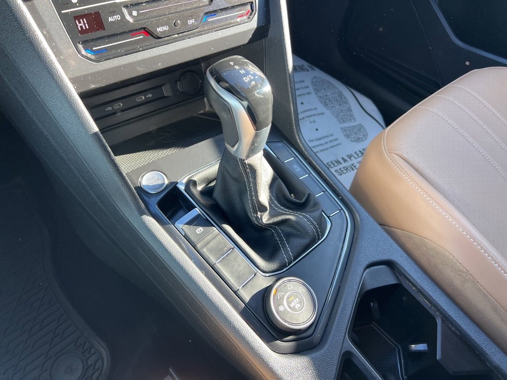 Used 2022 Volkswagen Tiguan SE image 14