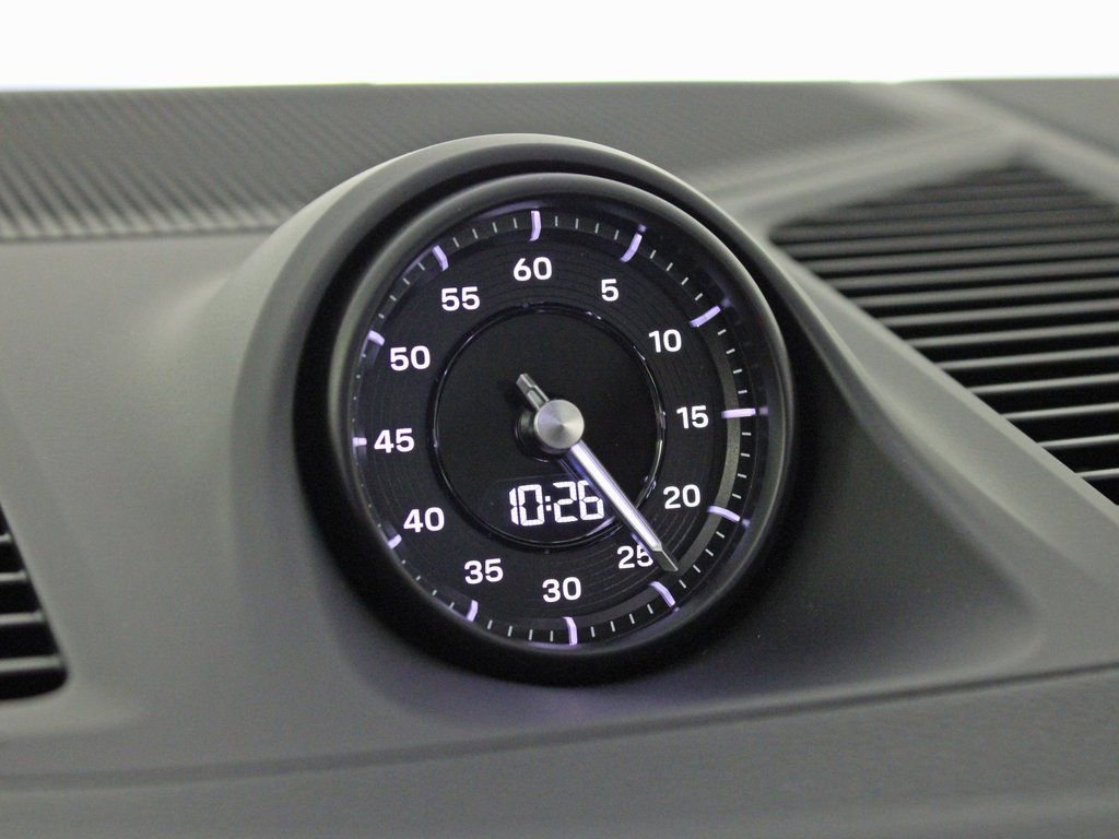 Certified 2025 Porsche Cayenne Coupe image 26