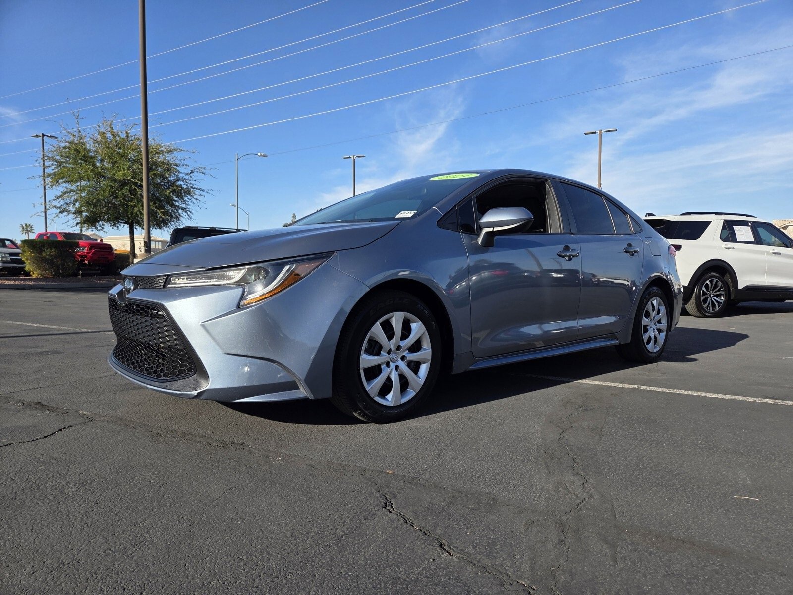 Used 2021 Toyota Corolla LE image 2