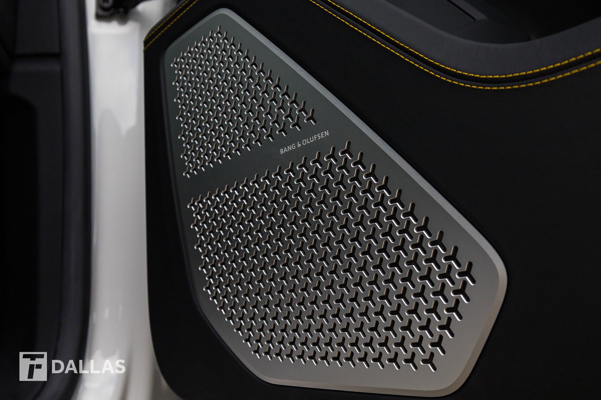 Used 2020 Lamborghini Urus image 39