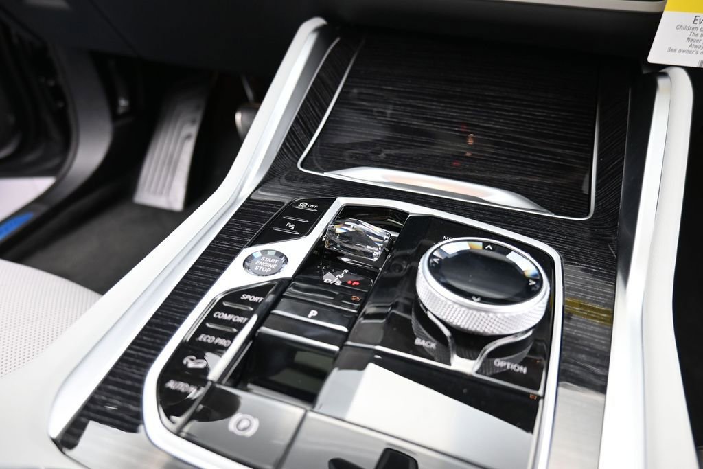 New 2026 BMW X6 xDrive40i w/ Executive Package AWD/4WD image 15