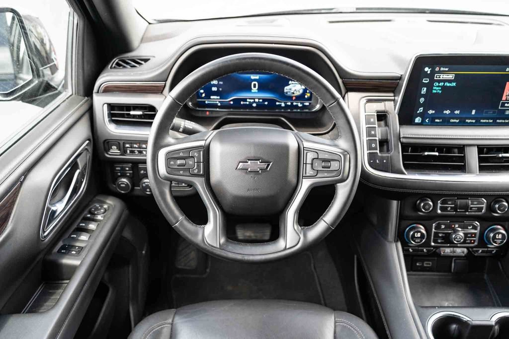 Used 2023 Chevrolet Tahoe Z71 w/ Luxury Package AWD/4WD image 25
