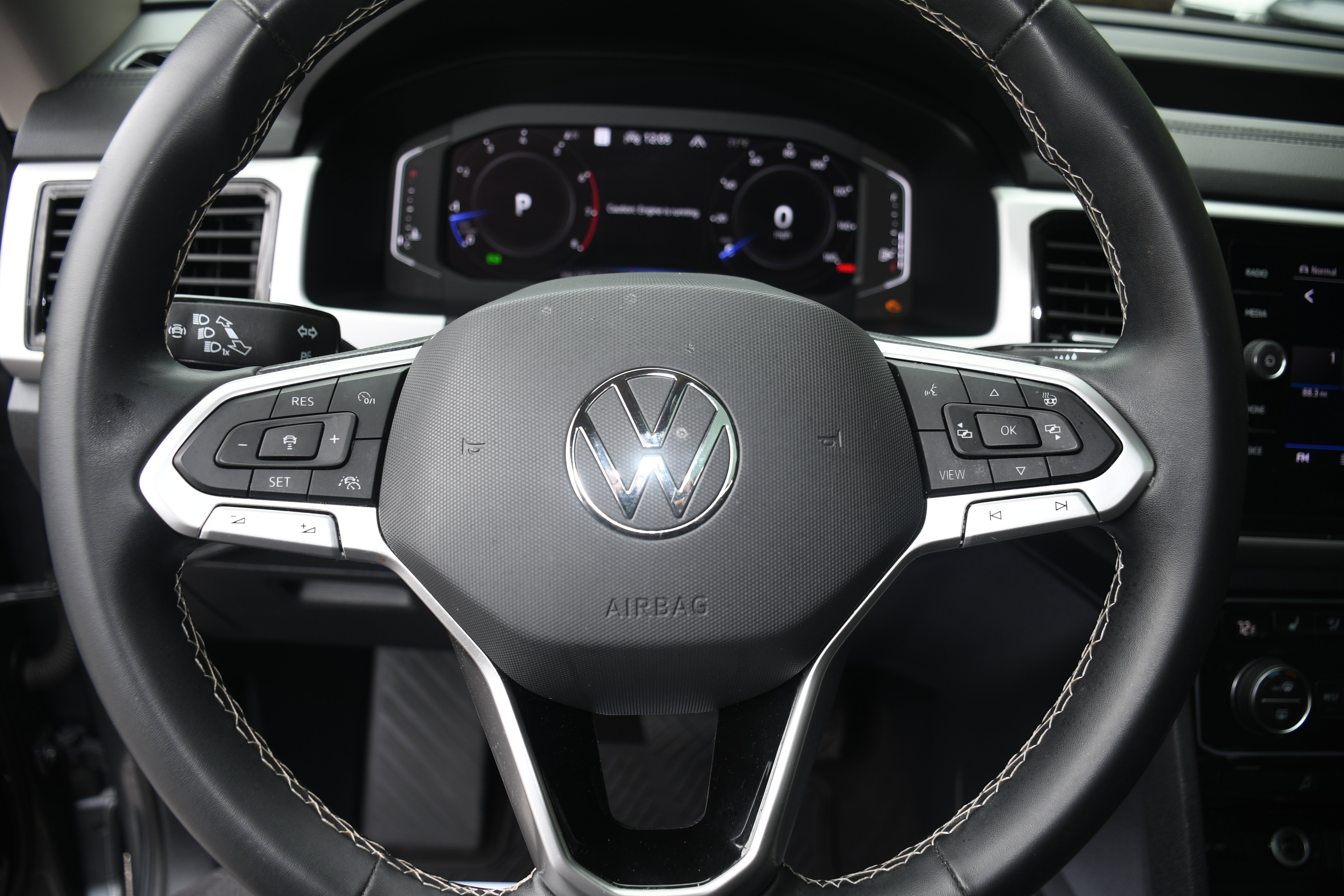 Used 2022 Volkswagen Atlas SEL AWD/4WD image 14