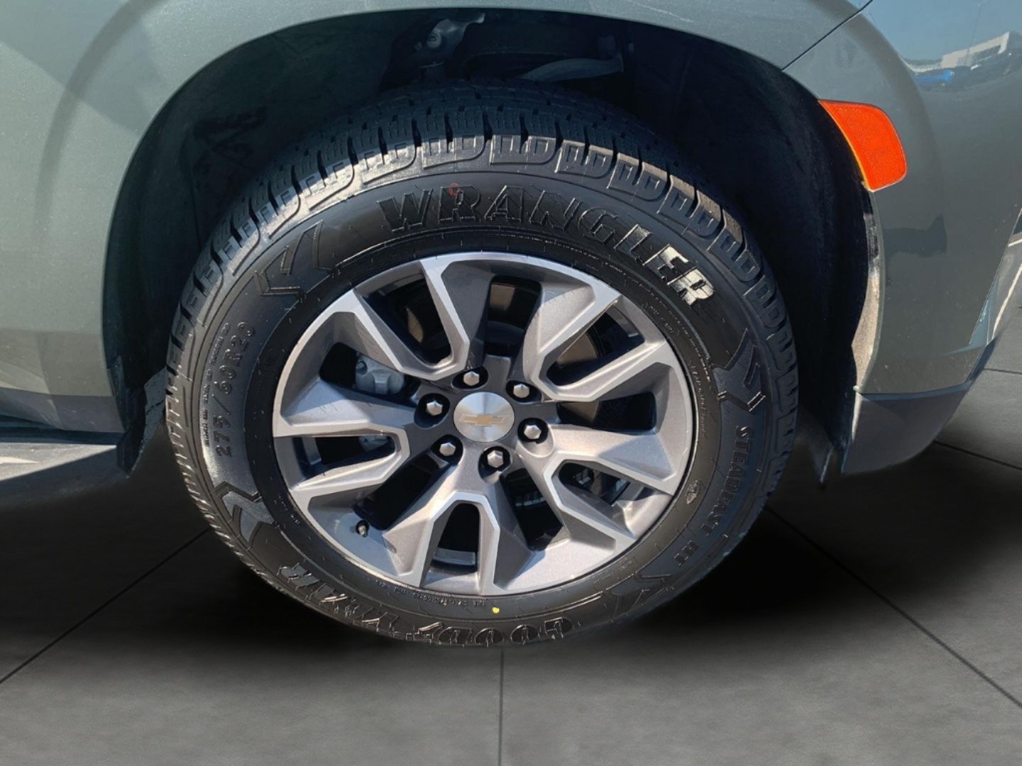 Used 2024 Chevrolet Tahoe LT w/ LT Signature Package AWD/4WD image 24