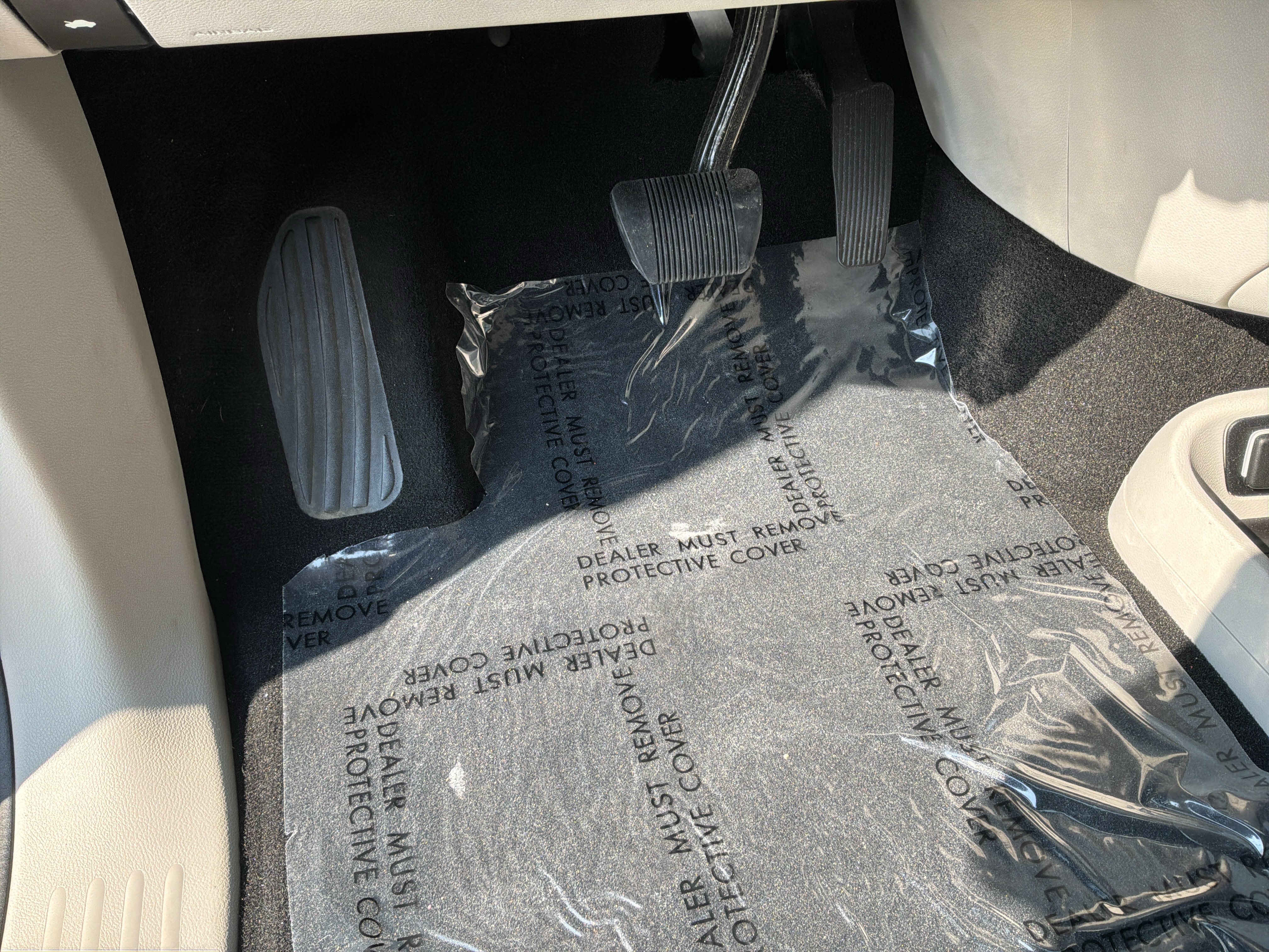 Used 2018 Chrysler Pacifica Touring Plus FWD image 17
