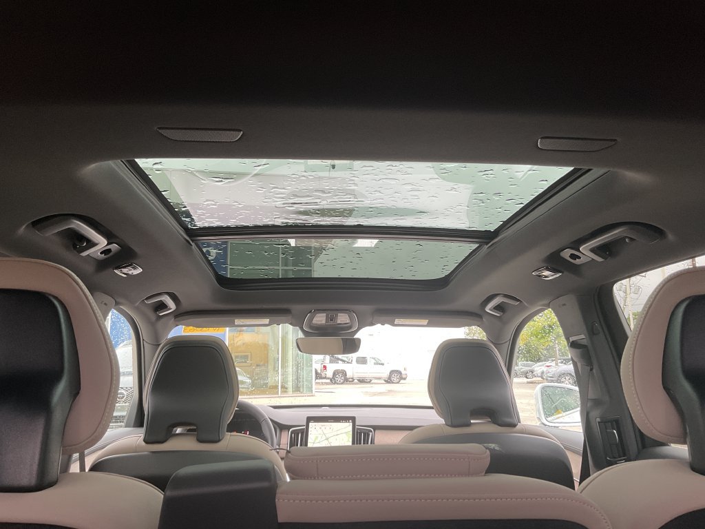 New 2027 Volvo XC90 B5 Core AWD/4WD image 24