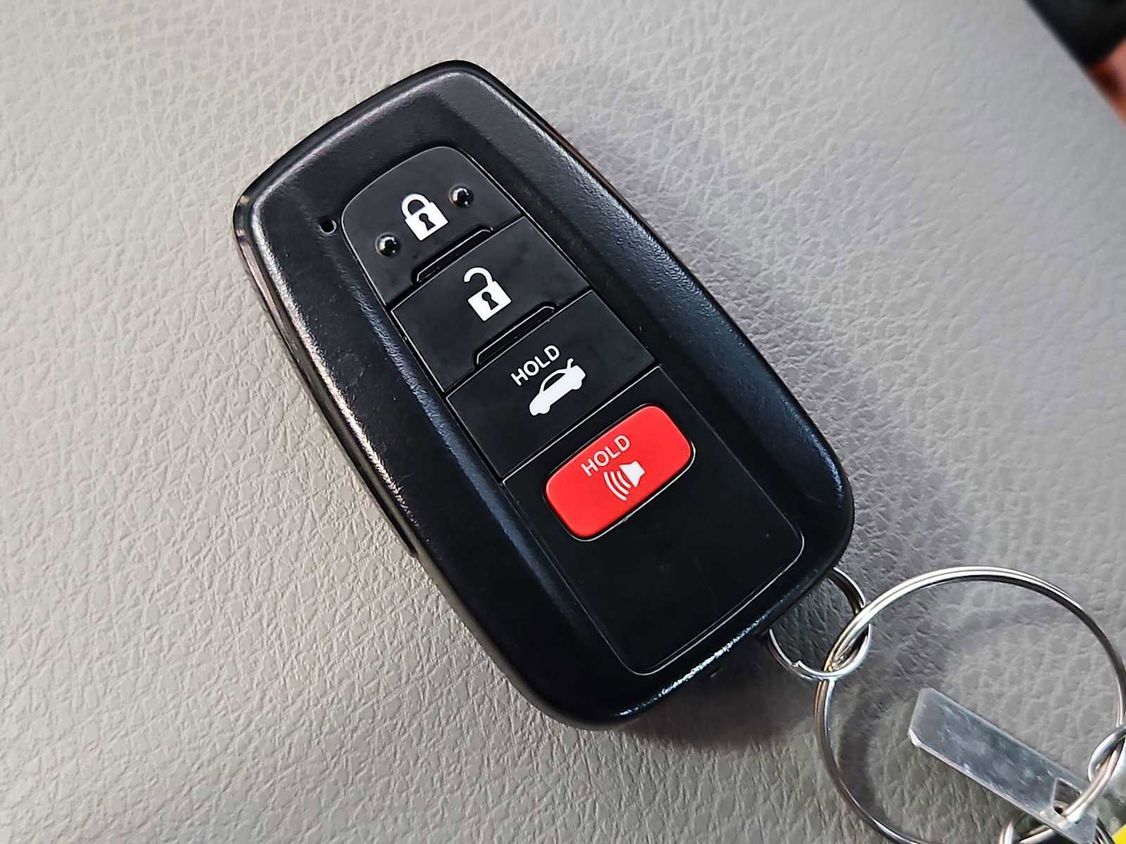 Used 2024 Toyota Camry SE FWD image 33