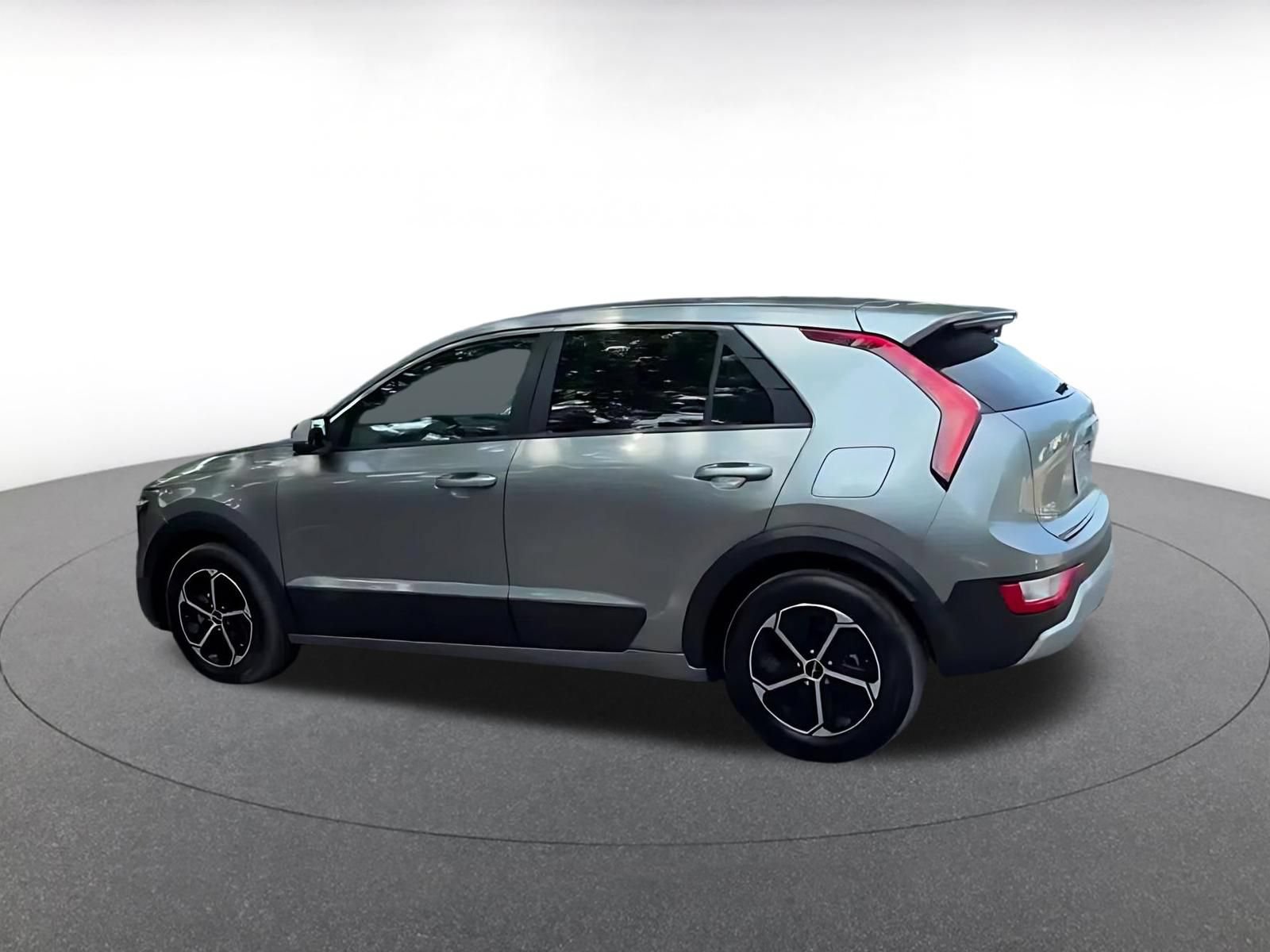 Used 2026 Kia Niro LX FWD image 10