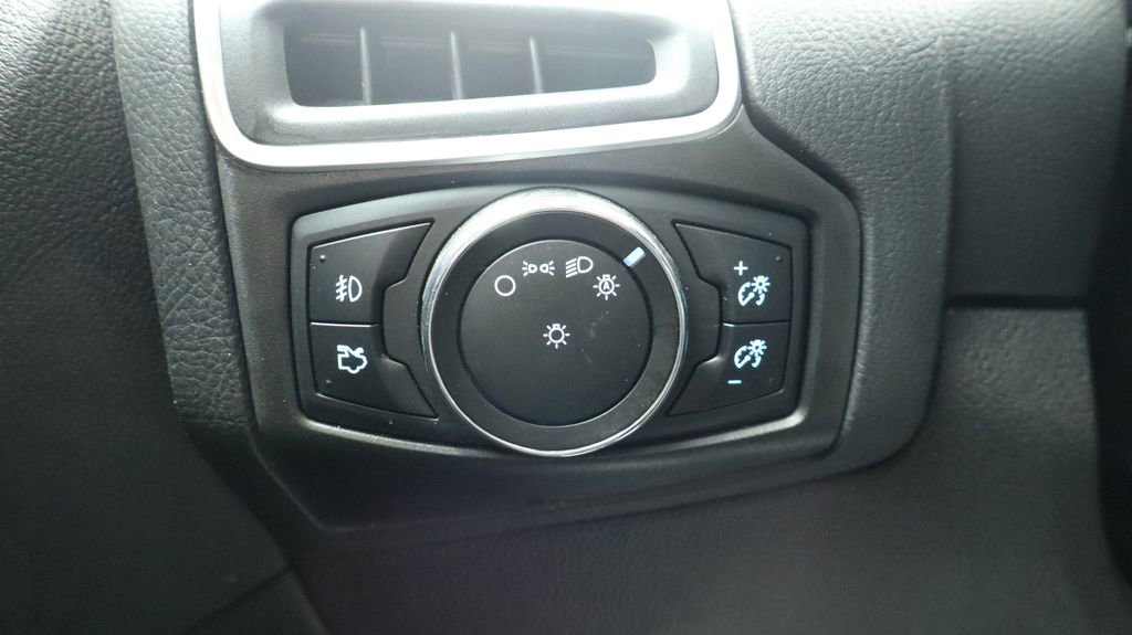 Used 2013 Ford Focus Titanium image 27