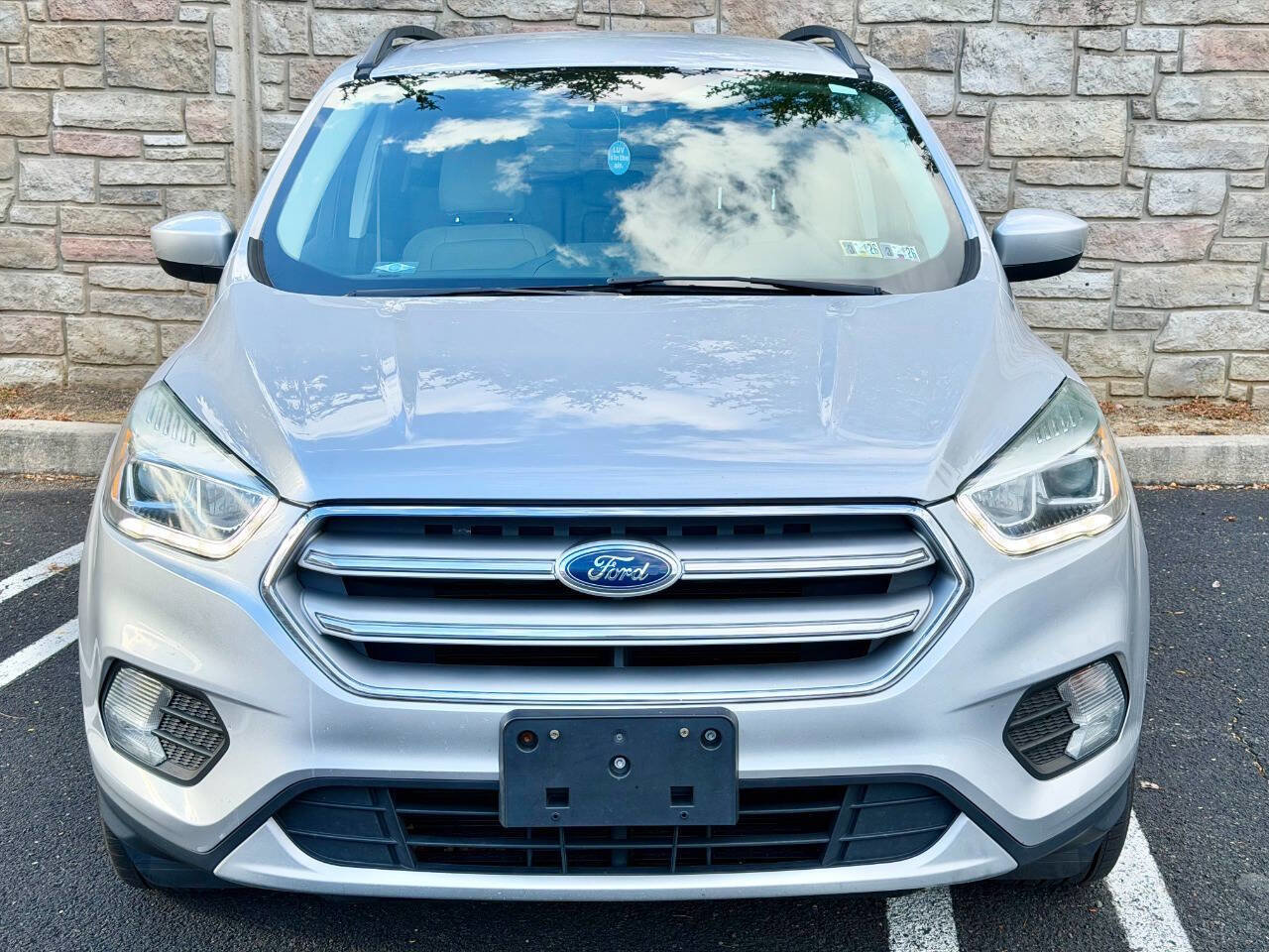Used 2017 Ford Escape SE w/ SE Leather Comfort Package image 21