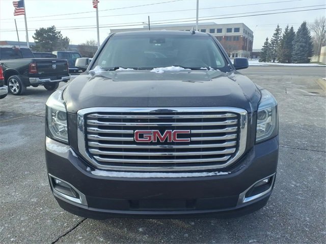 Used 2018 GMC Yukon SLT w/ Premium Edition image 2