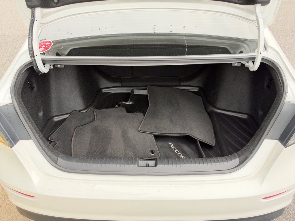 Used 2023 Honda Accord EX image 29