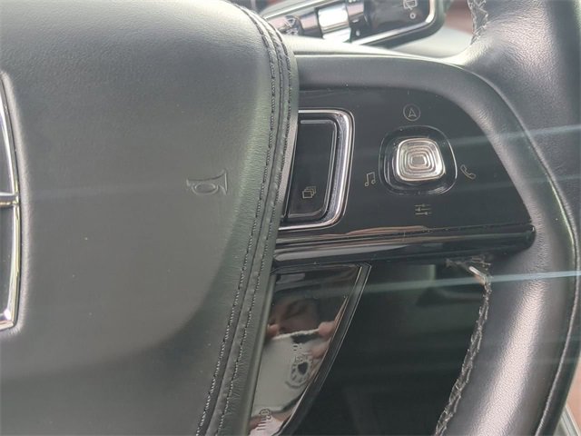 Used 2023 Lincoln Aviator Reserve w/ Equipment Group 201A image 18
