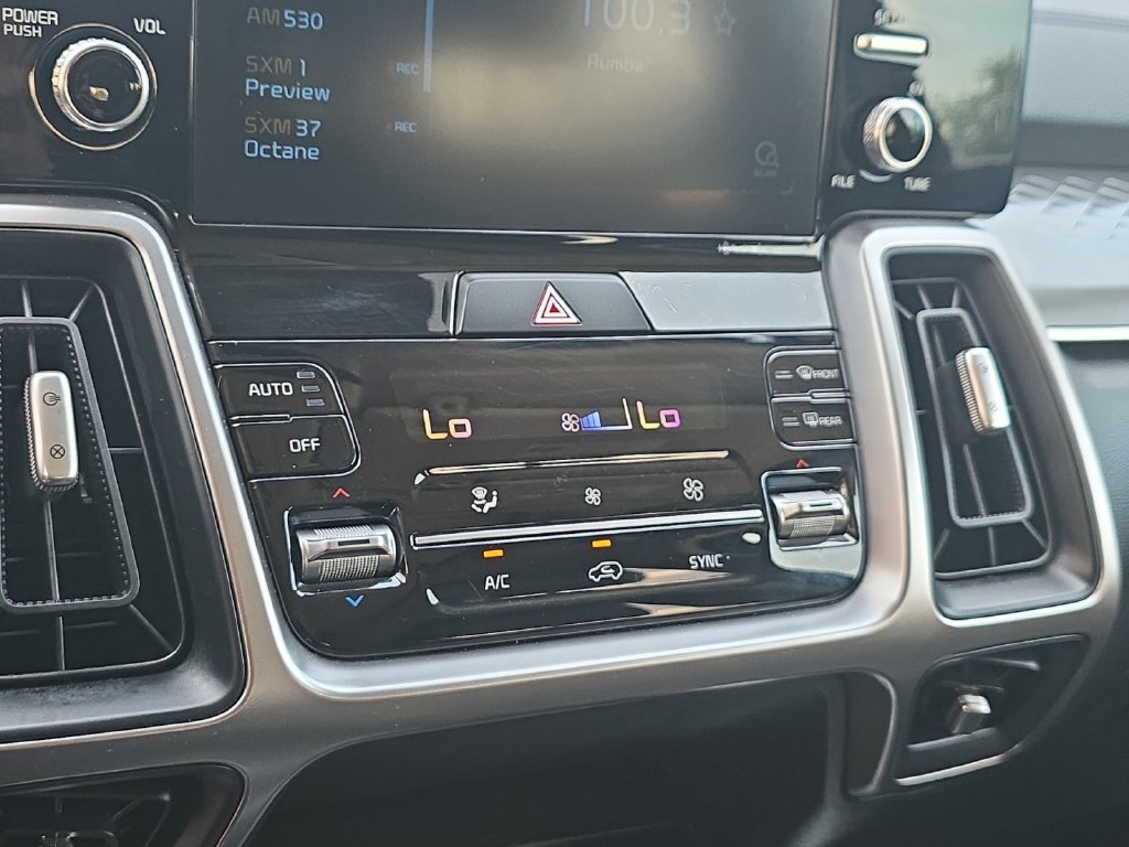 Used 2021 Kia Sorento S w/ Panoramic Sunroof Package AWD/4WD image 18