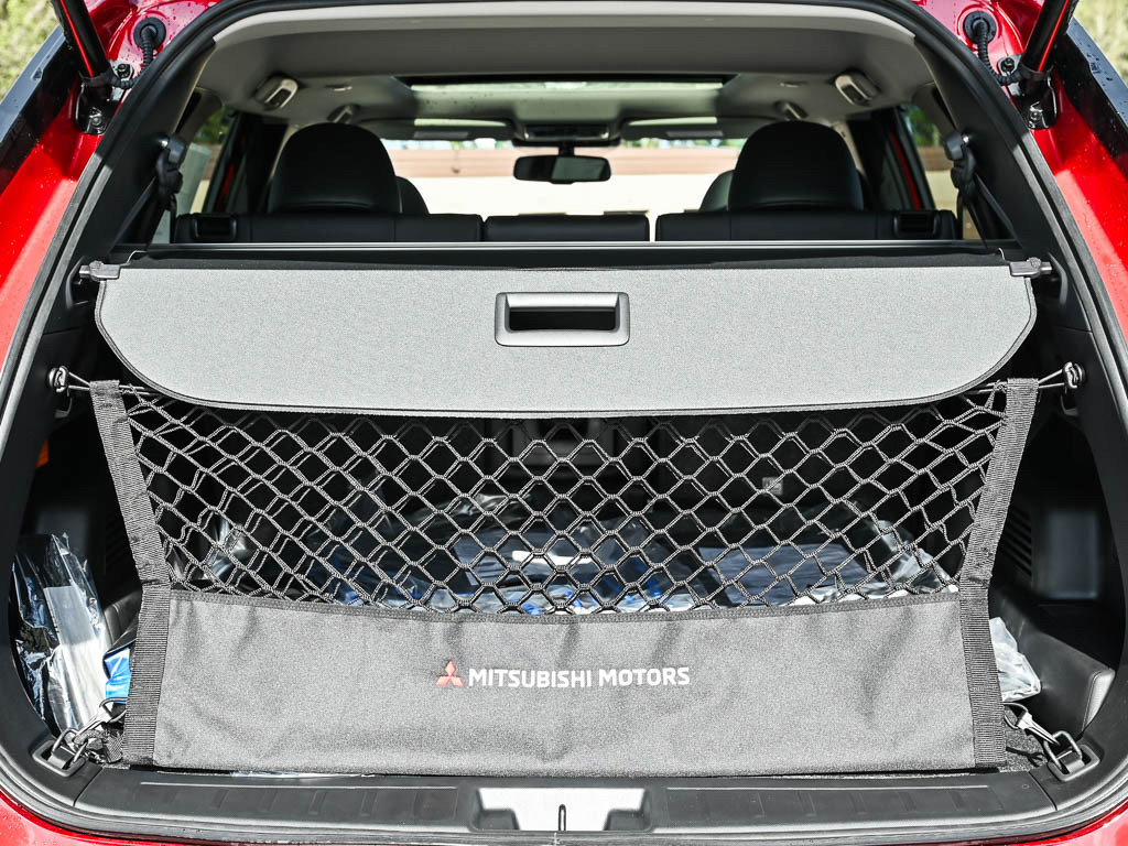 New 2025 Mitsubishi Outlander SEL image 8