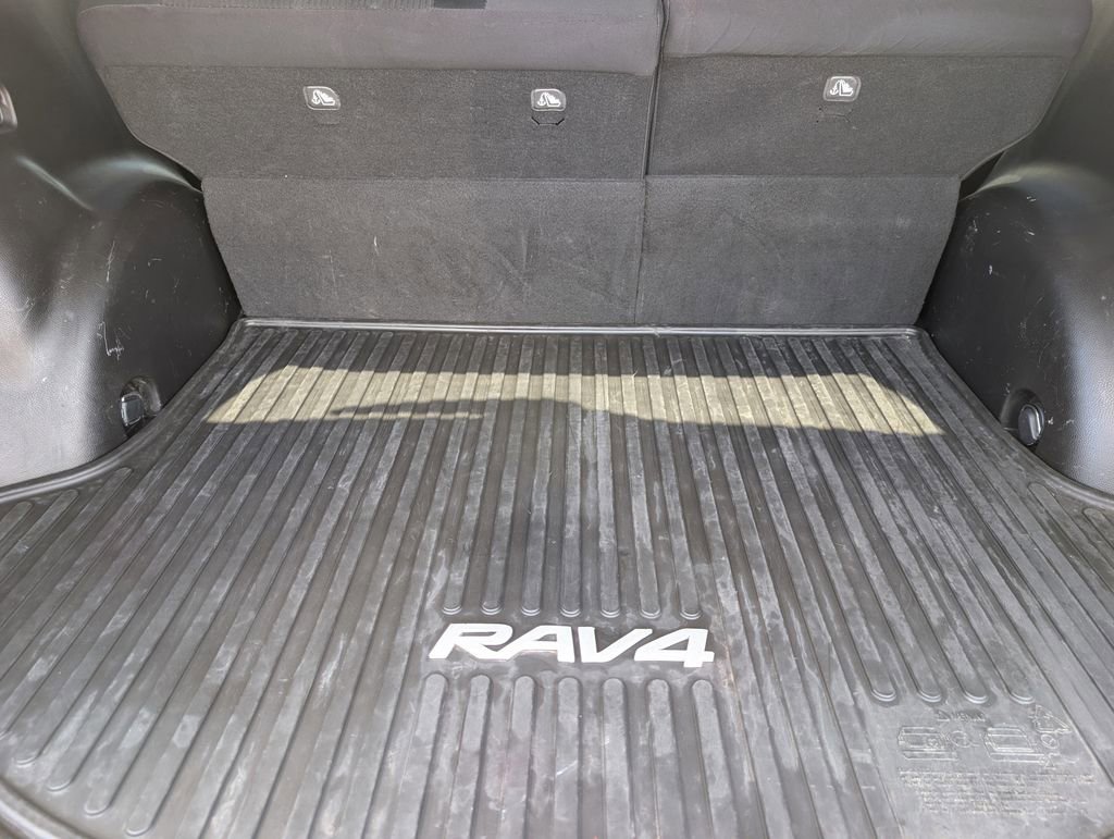 Used 2017 Toyota RAV4 LE w/ All Weather Liner Package AWD/4WD image 21