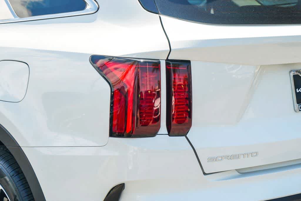 Certified 2024 Kia Sorento EX AWD/4WD image 7