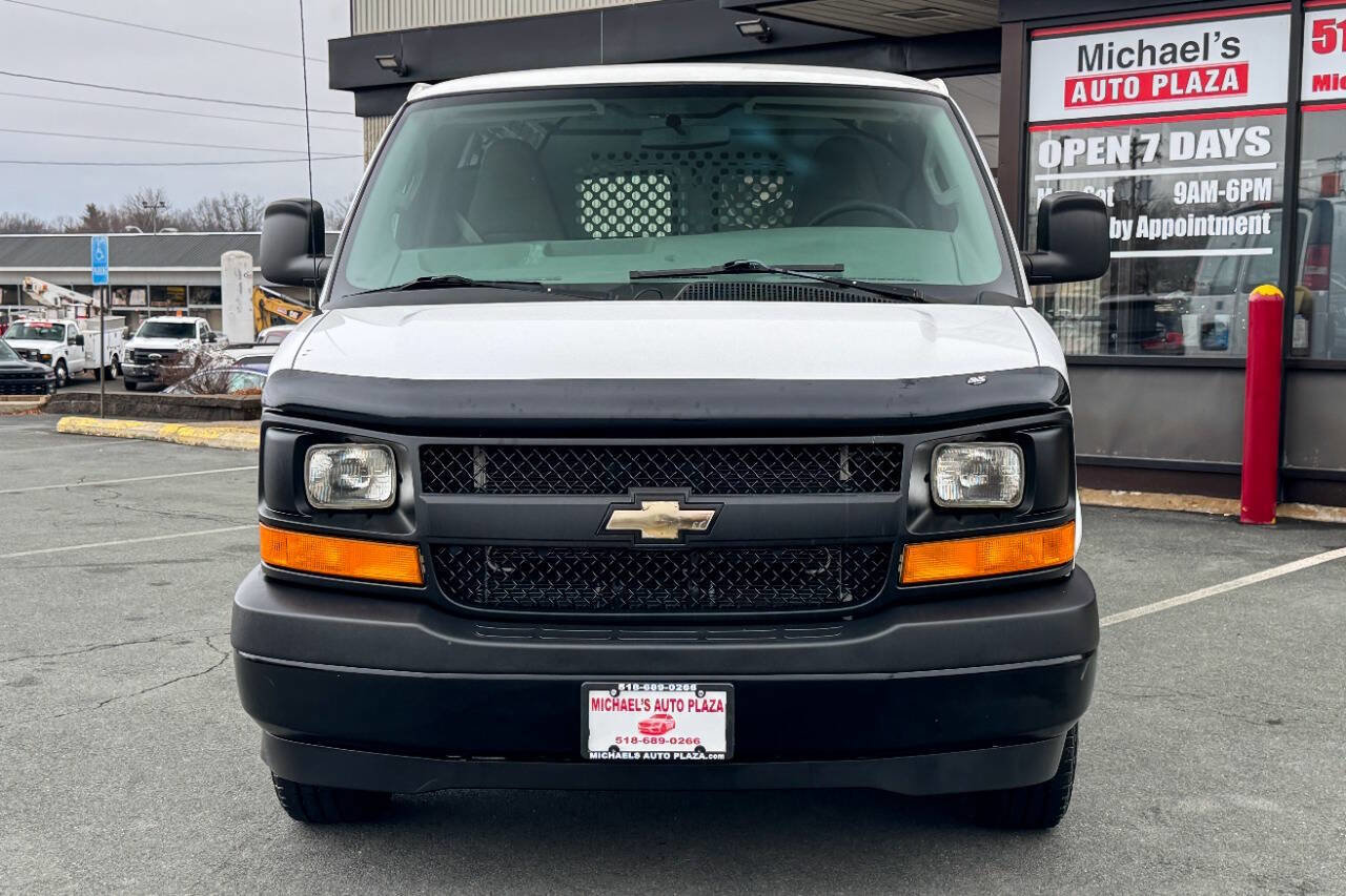 Used 2017 Chevrolet Express 2500 image 9