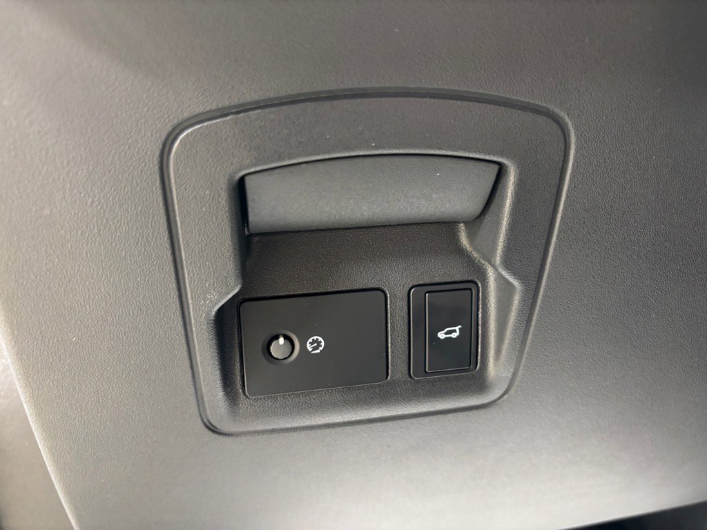 New 2026 Land Rover Range Rover Velar S image 21